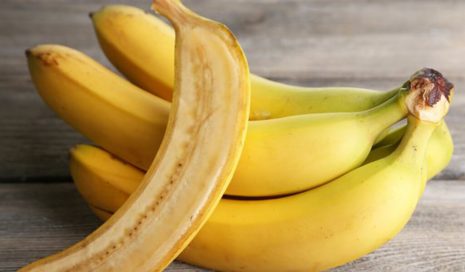 Memakan Pisang Atasi Konstipasi