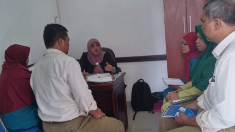 Rapat Dengan Kepala Seksi dan Marketing Klinik Sunter